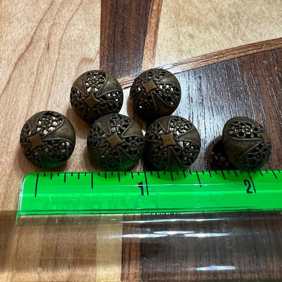 Brass Round Small Button Lot: 6 - Picture 1 of 3